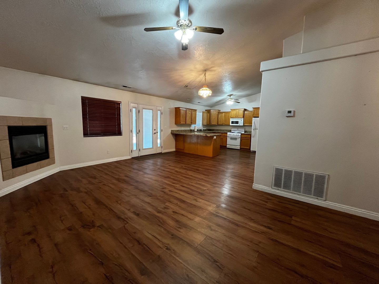 Cozy Private Pet Friendly Home!! – photo 4
