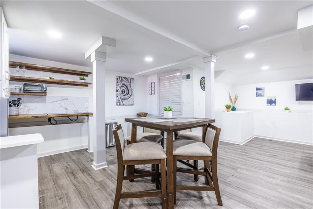 1122 Elaine Drive – photo 1
