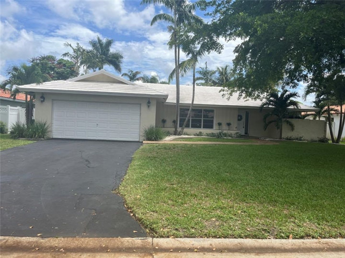 10734 Nw 17Th Manor Coral Springs Fl 33071 – photo 4