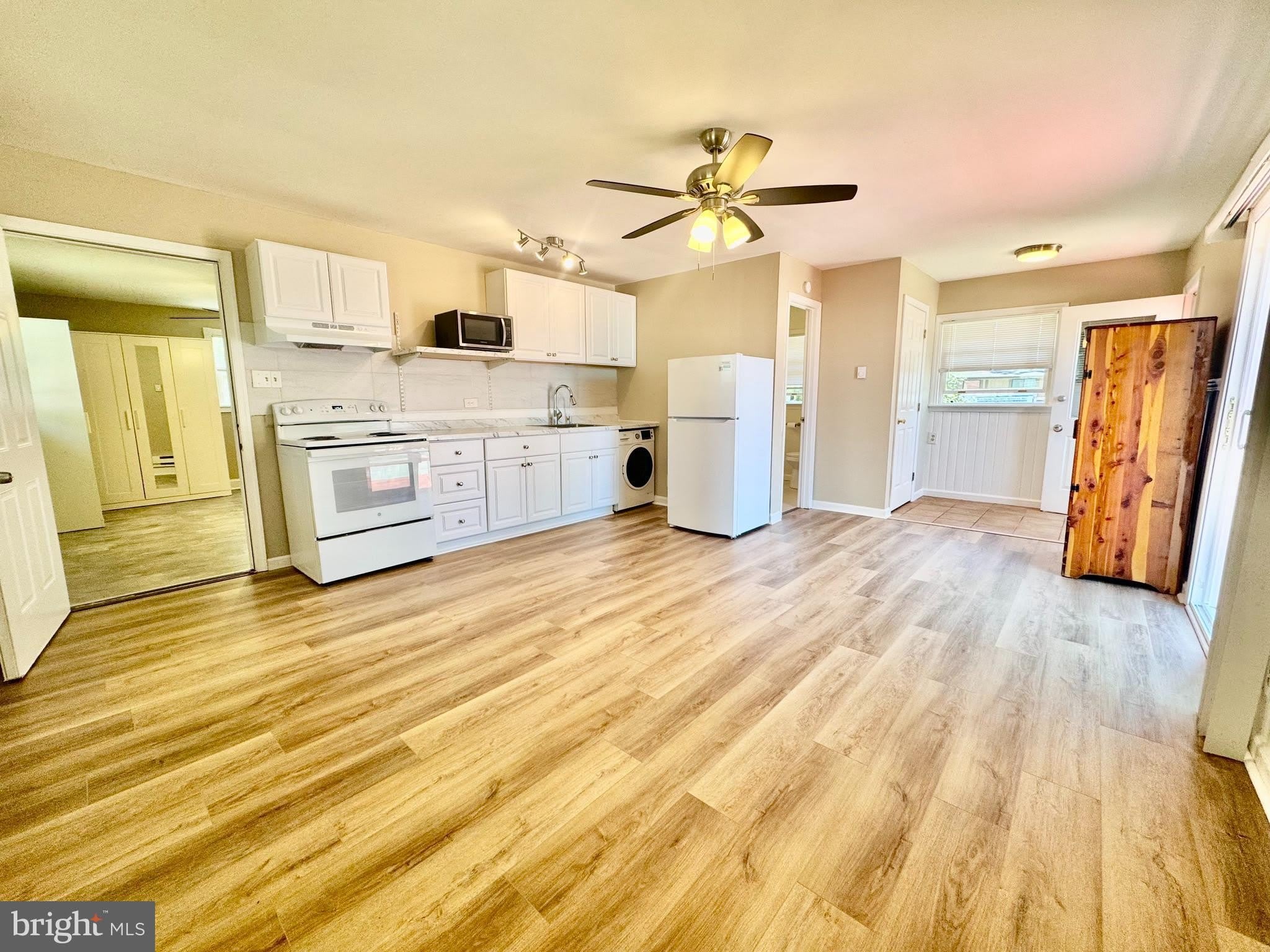 4740 FREDERICK Avenue – photo 5