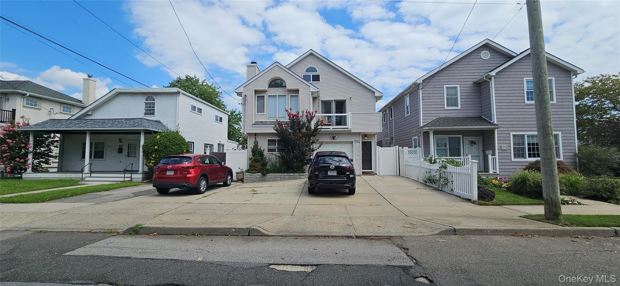 558 Lincoln Boulevard – photo 2