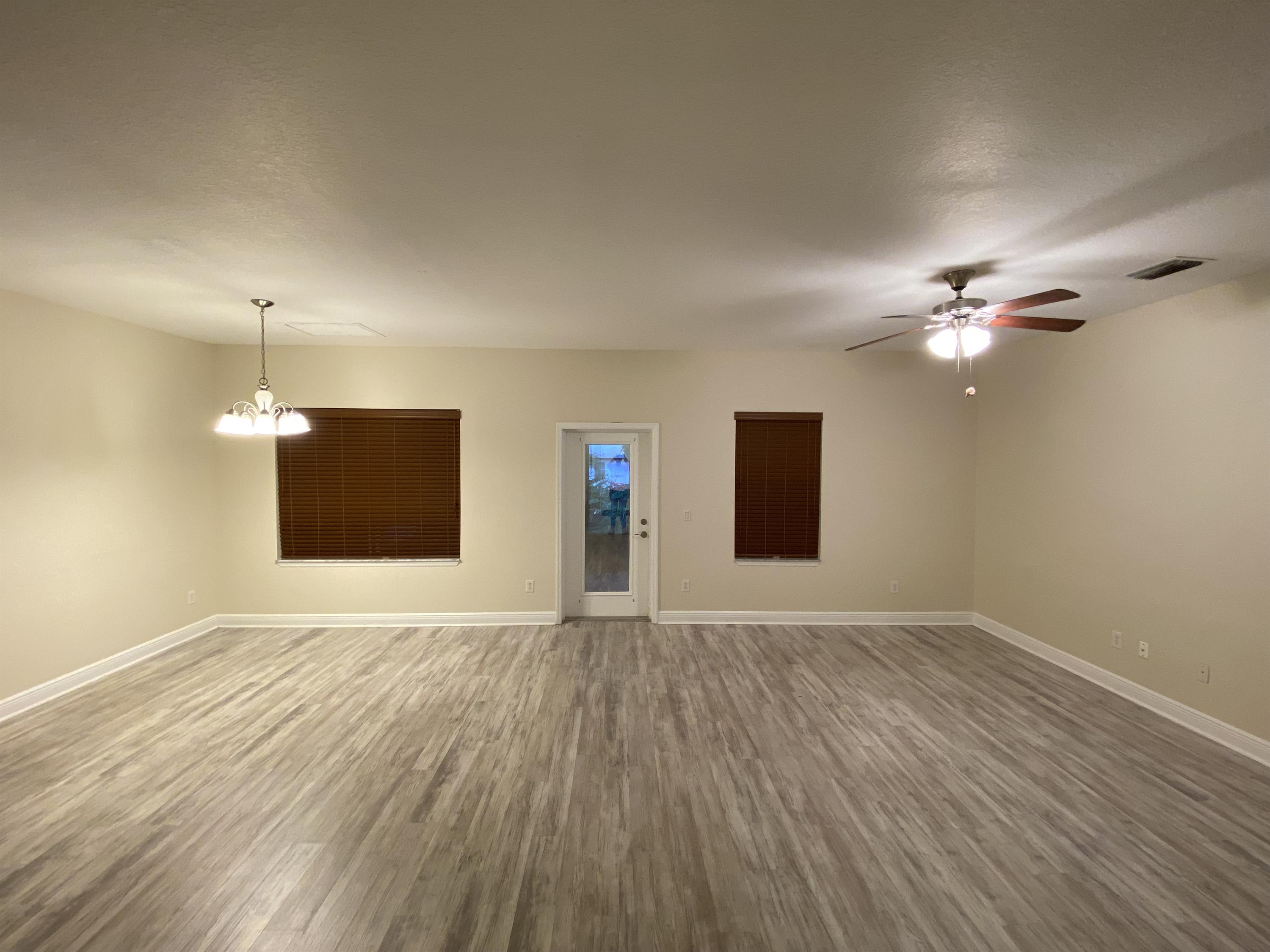 6124 Serene Place – photo 3