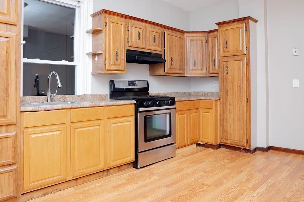 12 Payson Ave. – photo 5