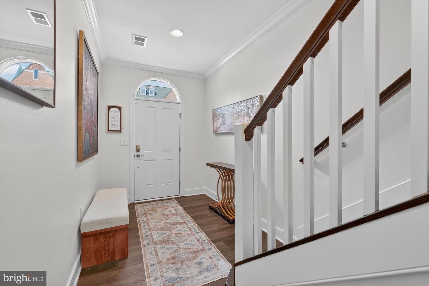 619 E CUSTIS AVE – photo 3