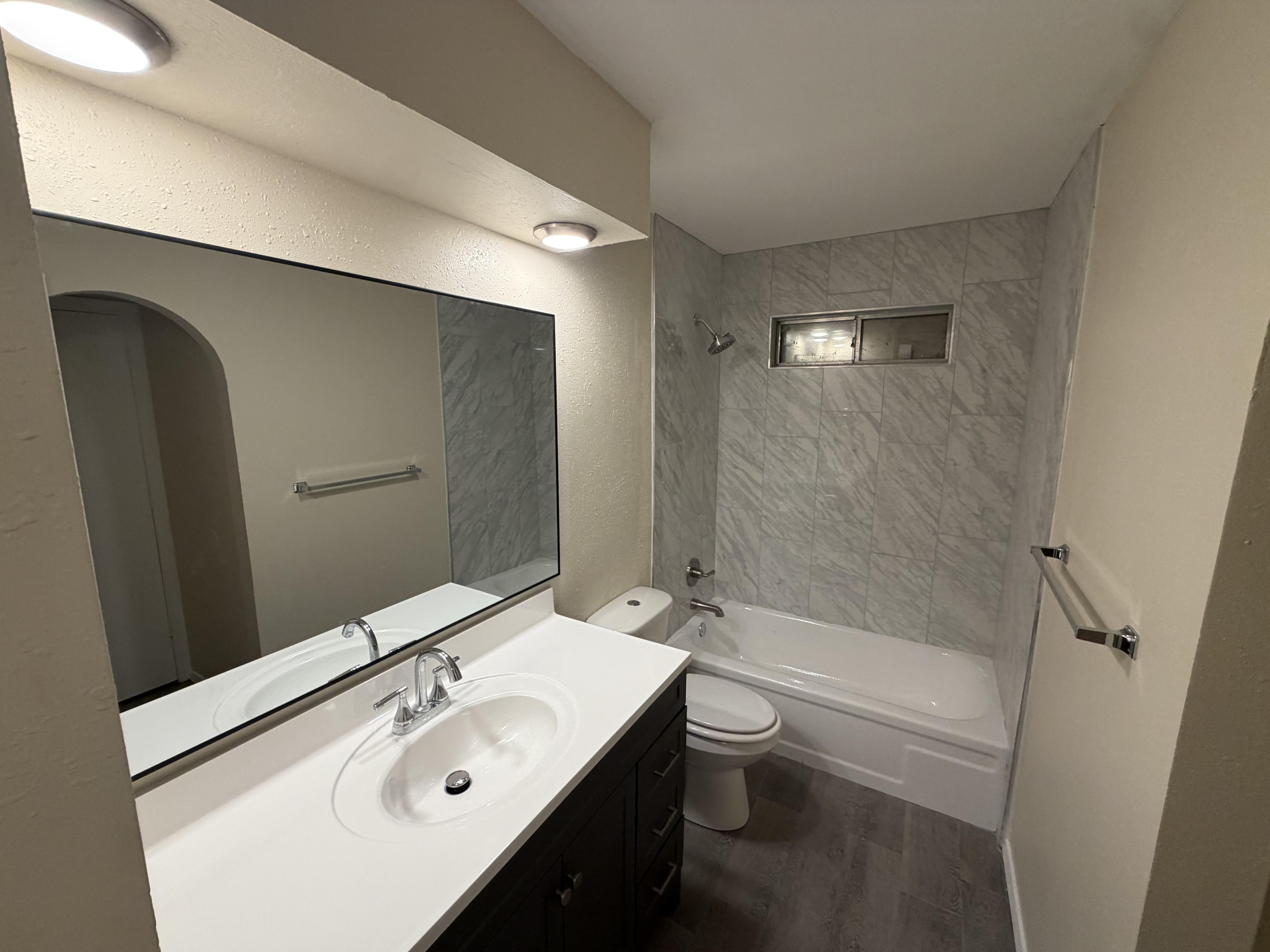 9204 Fresno St – photo 4
