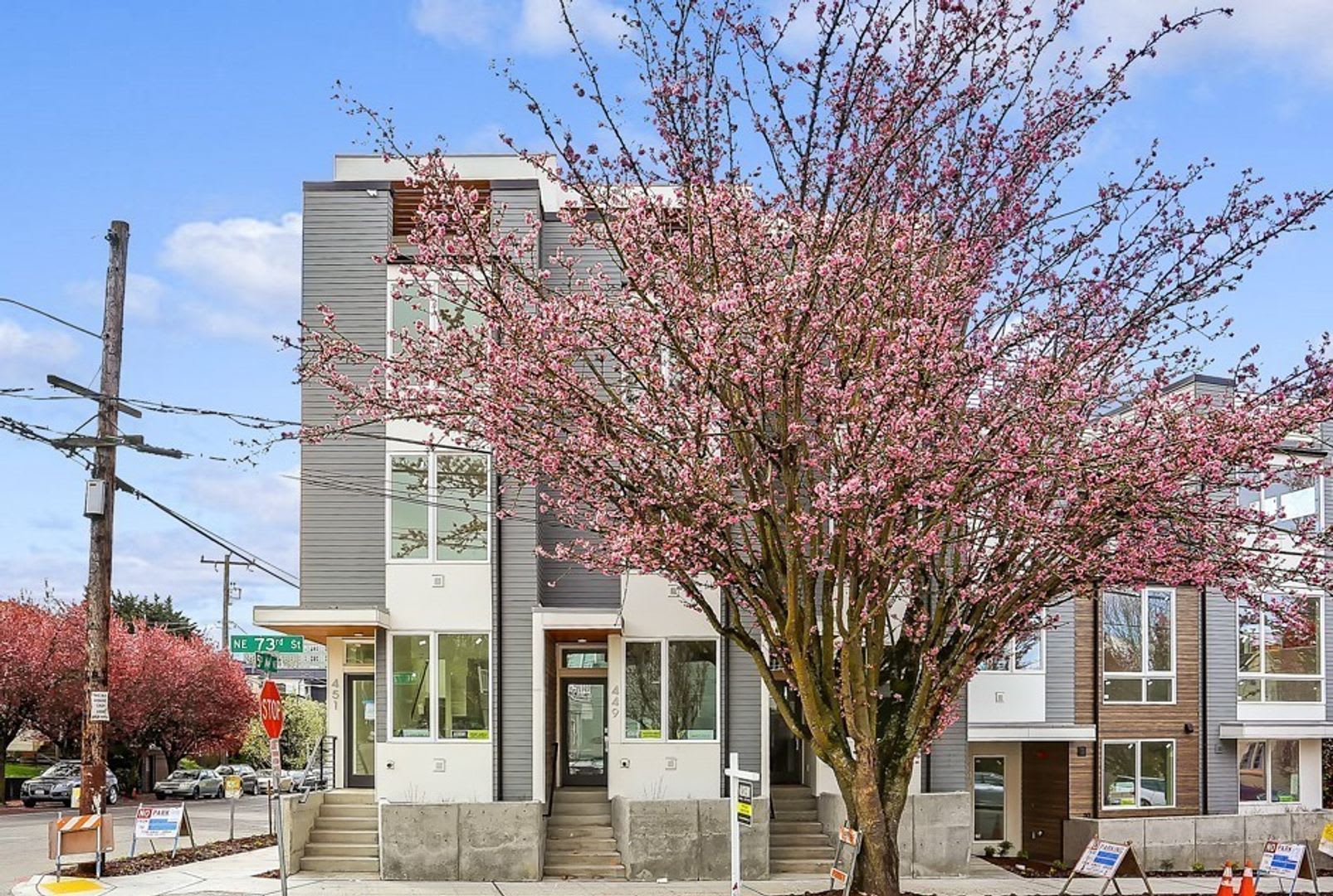 Chic Townhome At Green Lake – photo 2