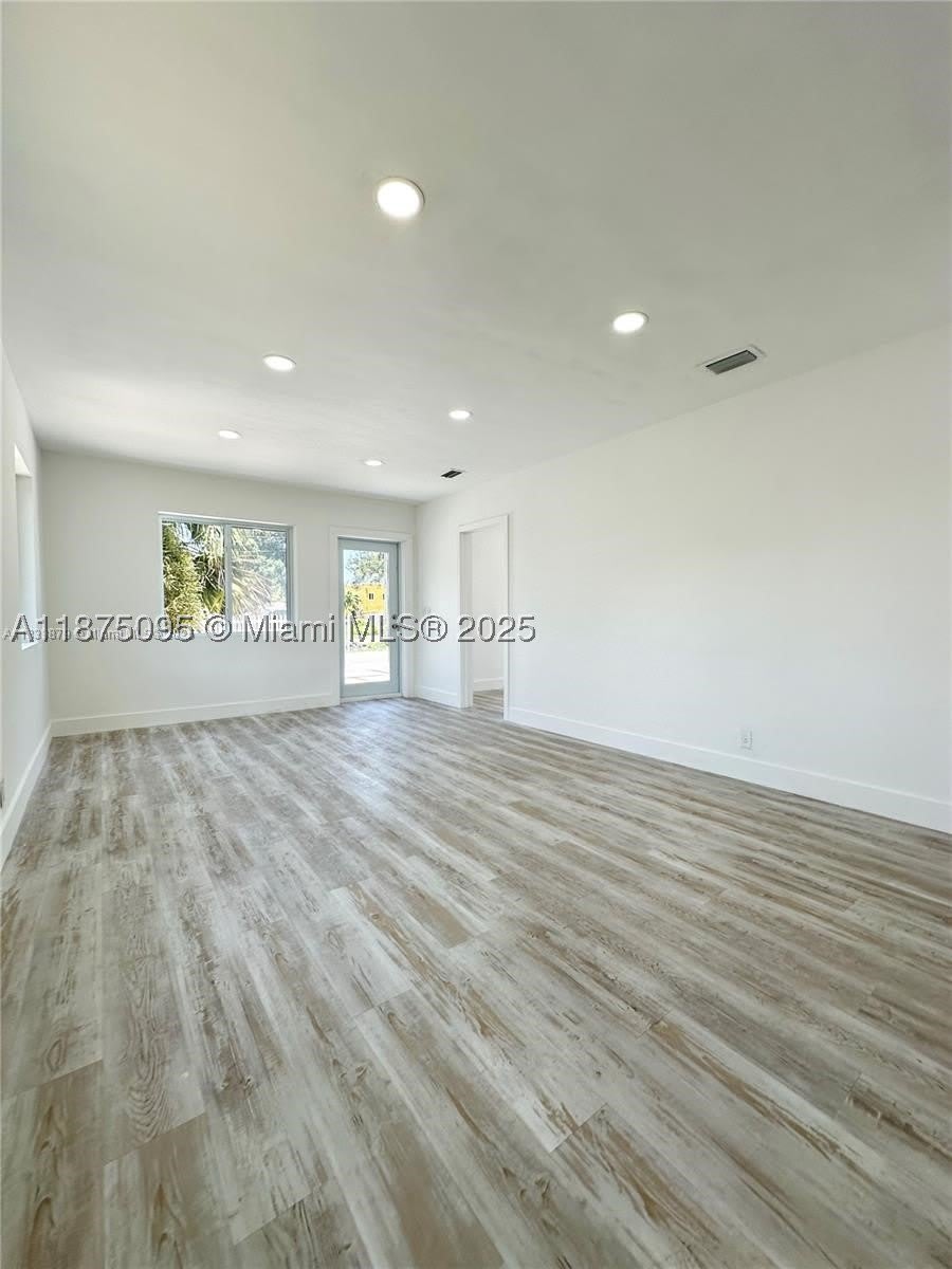 2740 NW 49th St – photo 3