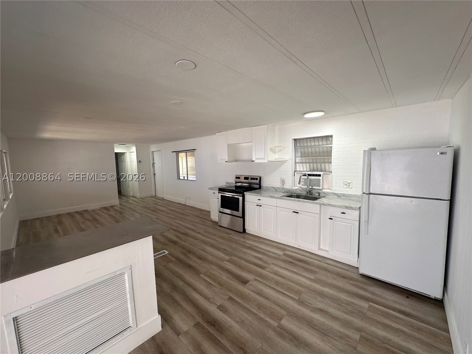 2957 SW 54th St – photo 3