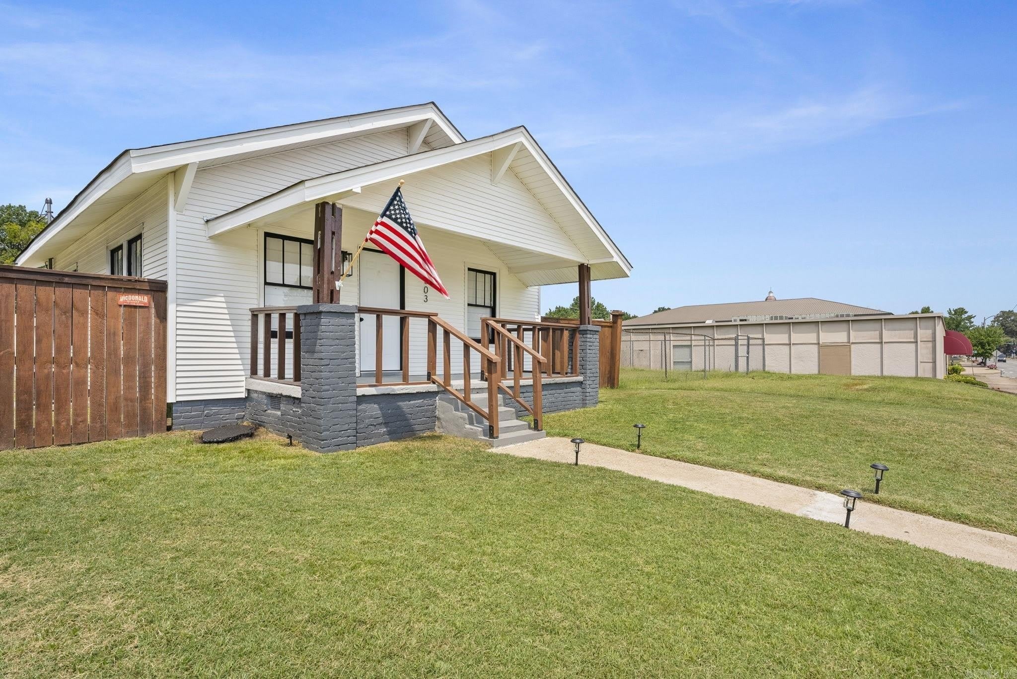 1503 Main Street – photo 2