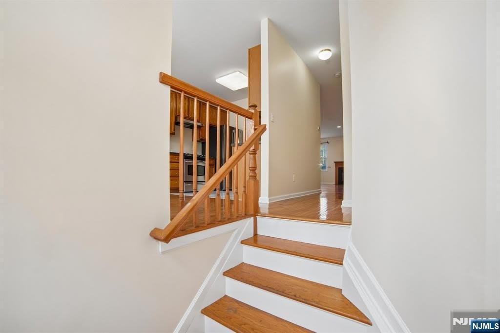 533 Coventry Drive – photo 4
