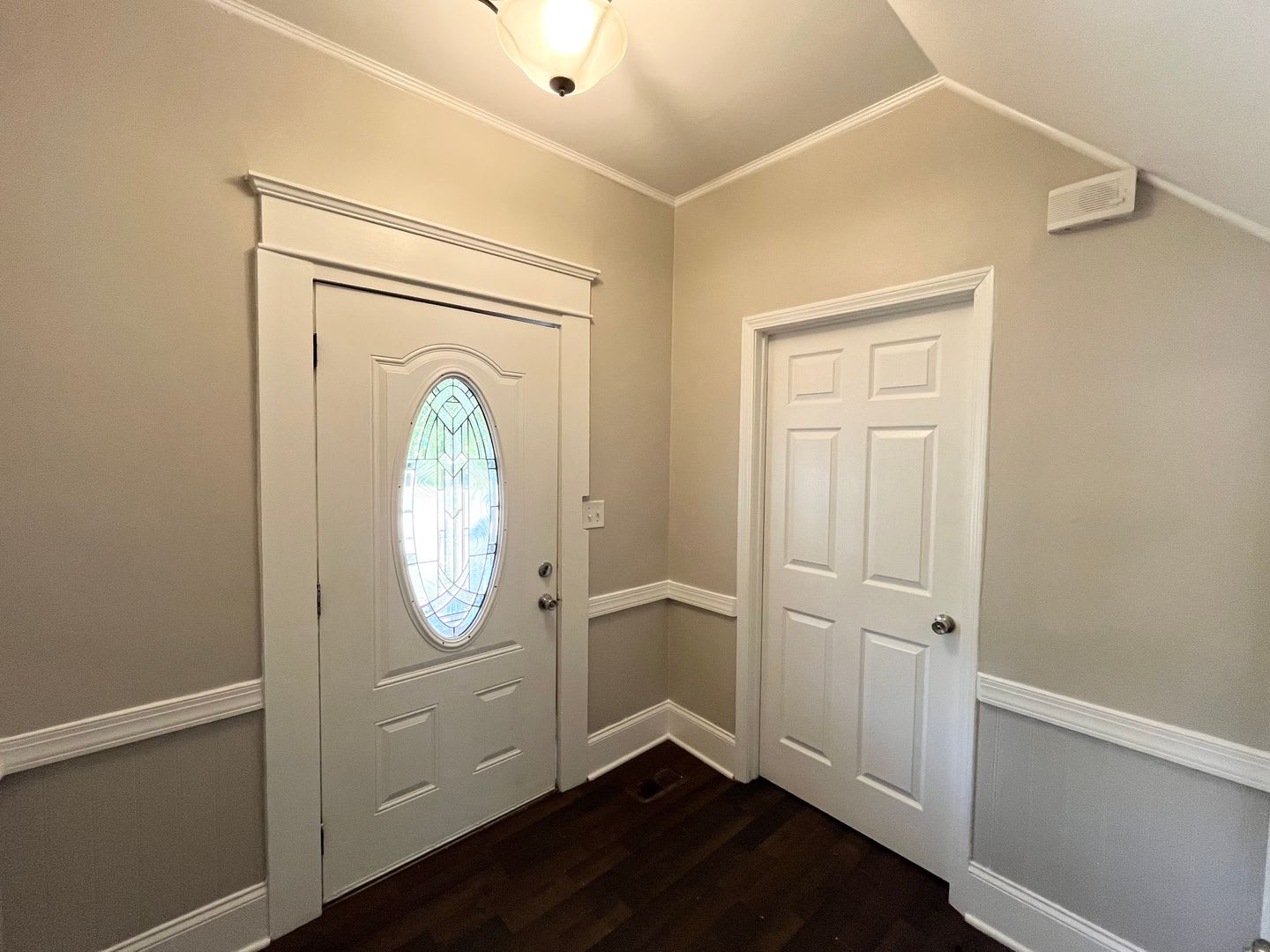 Offering Refundable Application Fees 150 Move In Promotion Charming 3Bd 2Ba Durham Home With Large Yard Located Only 5 Minutes From Downtown Durham – photo 4