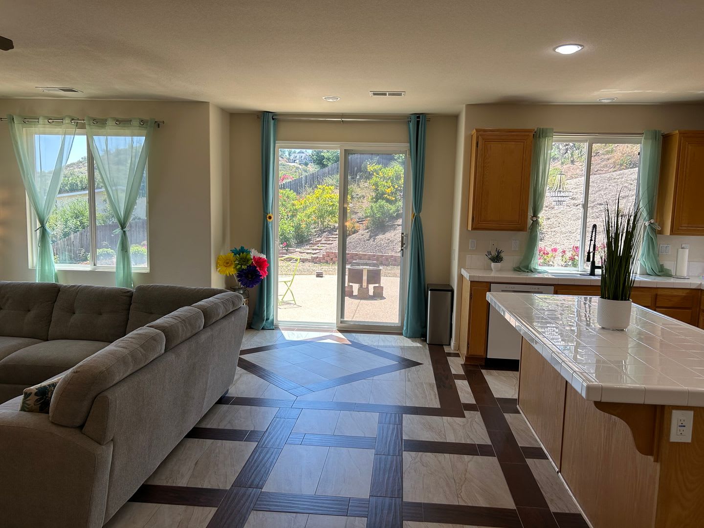 Gorgeous Escondido Home With Amazing View – photo 4