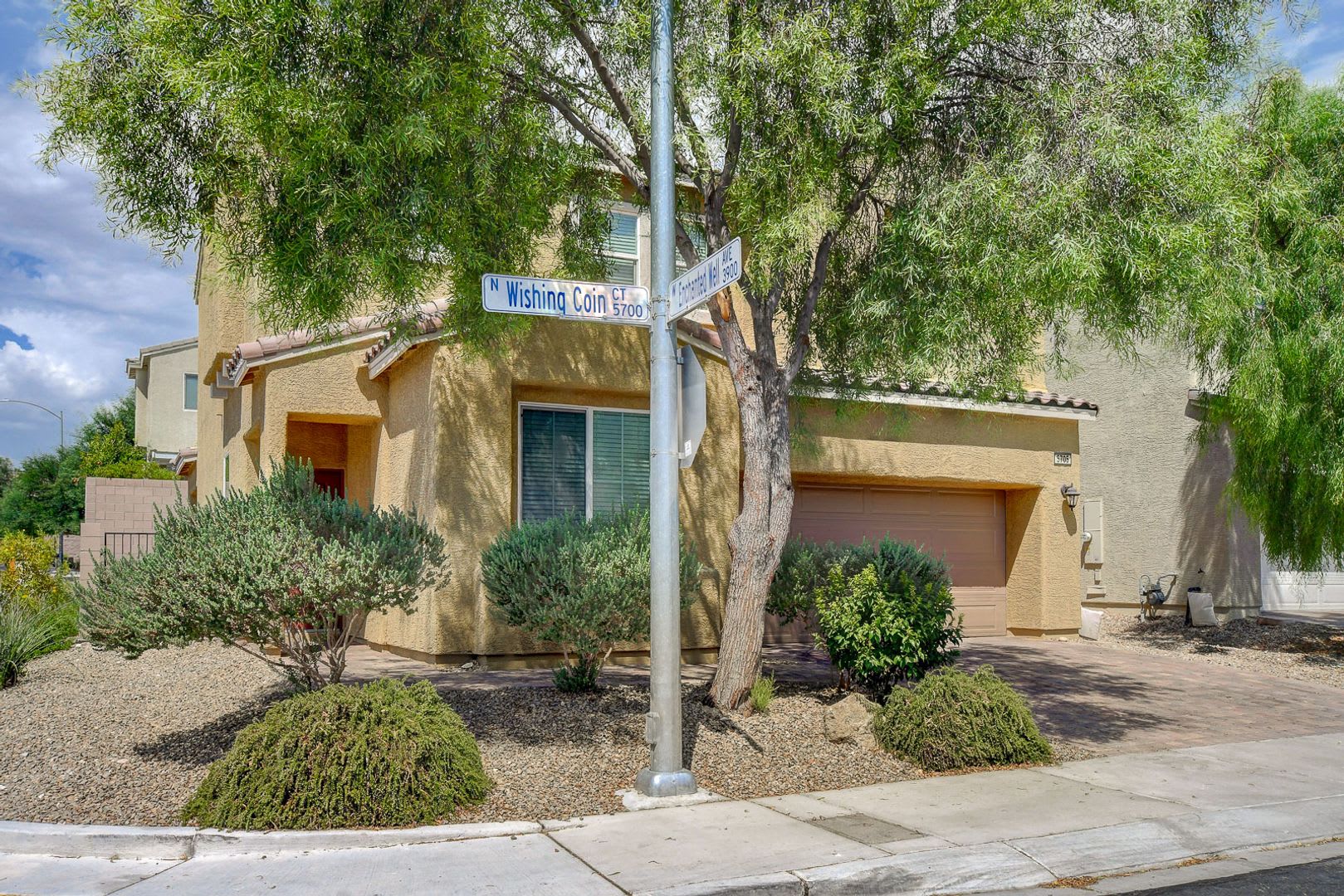 Welcome To This Beautifully Maintained 4 Bedroom 3 Bath Home In The Gated Ann Willis Community – photo 3