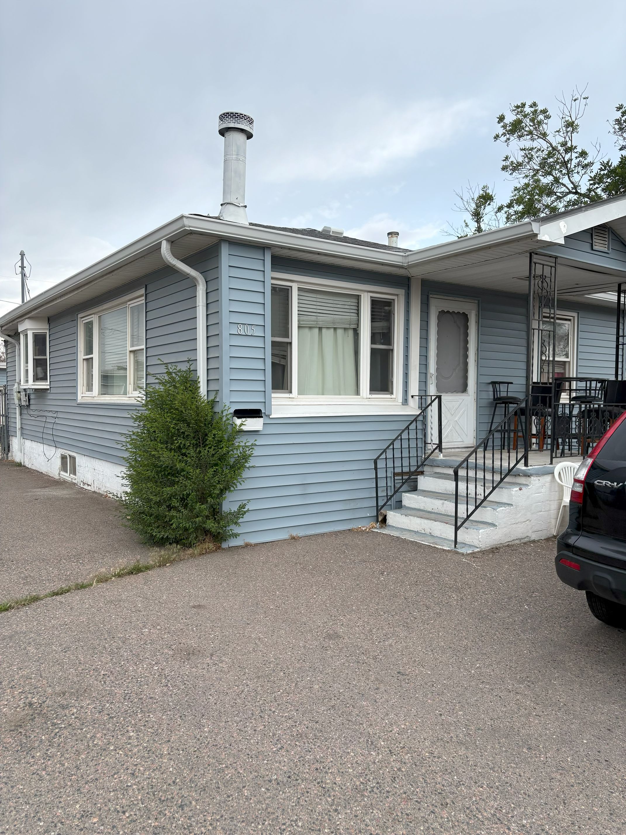 805 S. 4th Ave. – photo 1