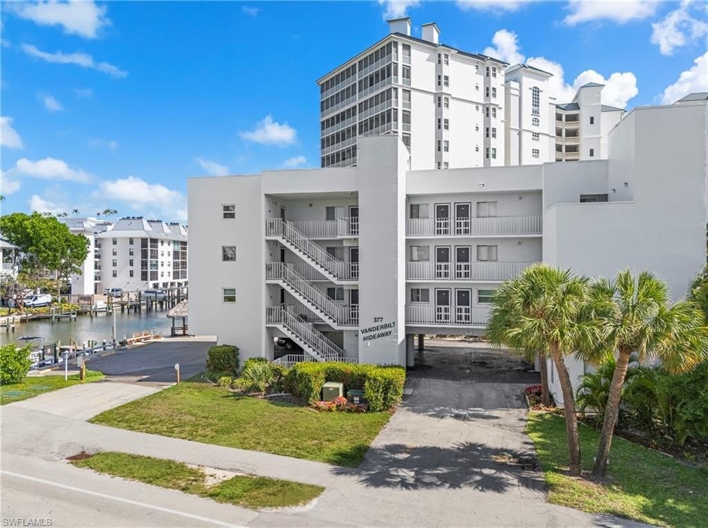 377 Vanderbilt Beach Rd – photo 2