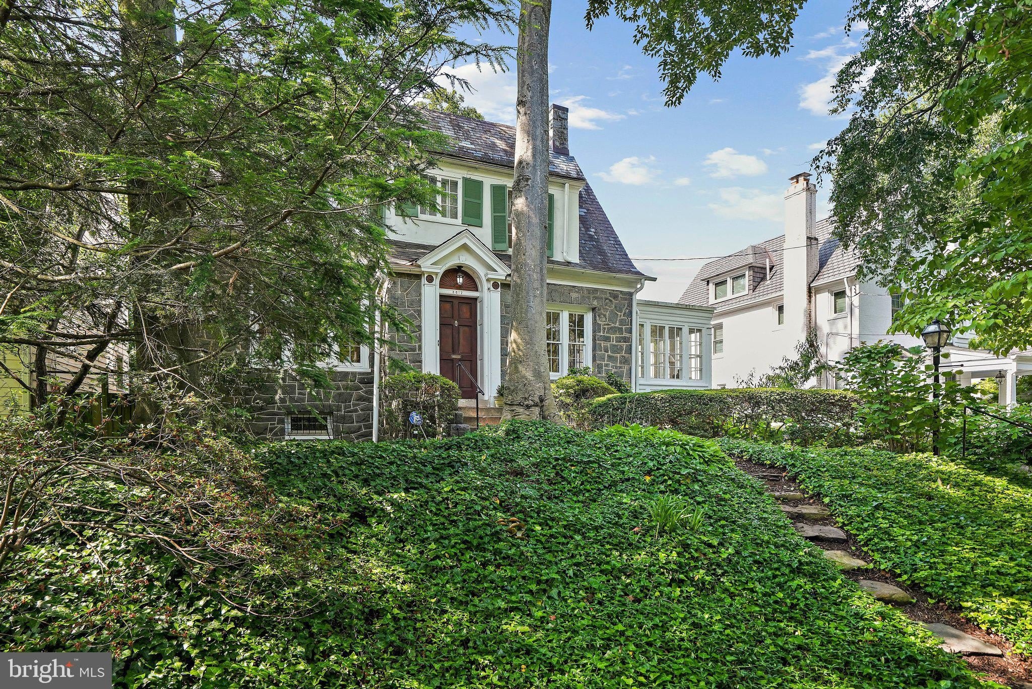 3612 ALBEMARLE Street NW – photo 3
