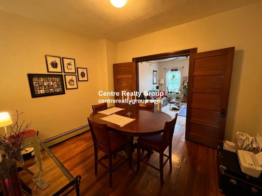 299 Elliot St. – photo 4