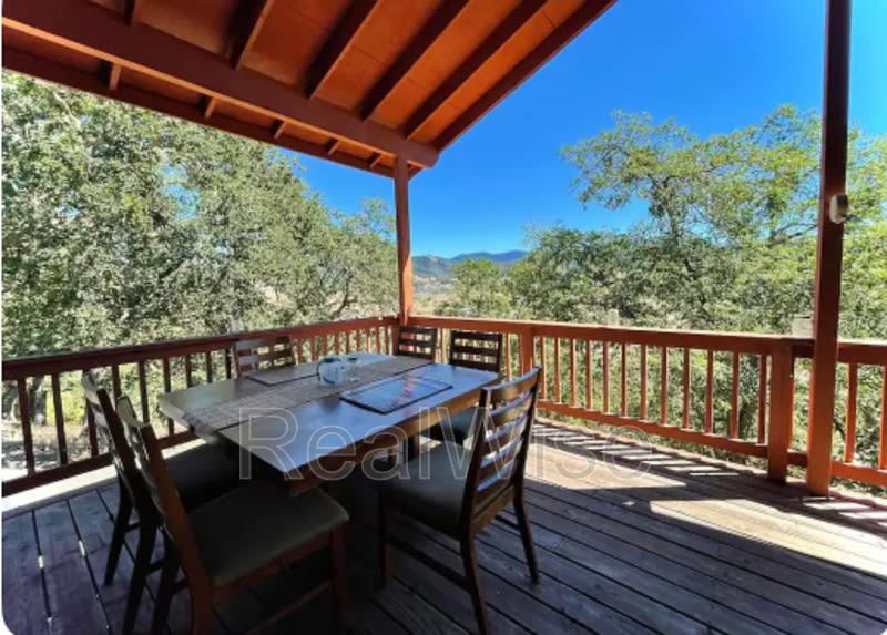 539 Hatfield Dr – photo 5