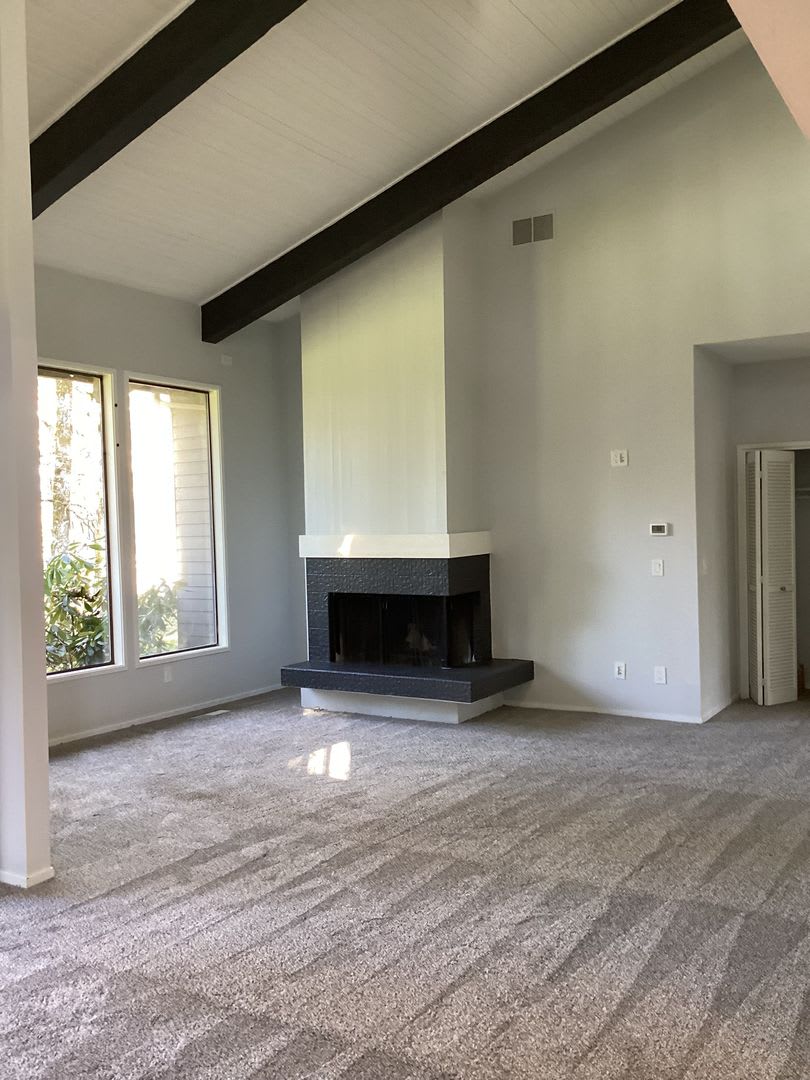 Beautiful Home on Golf Course – photo 4