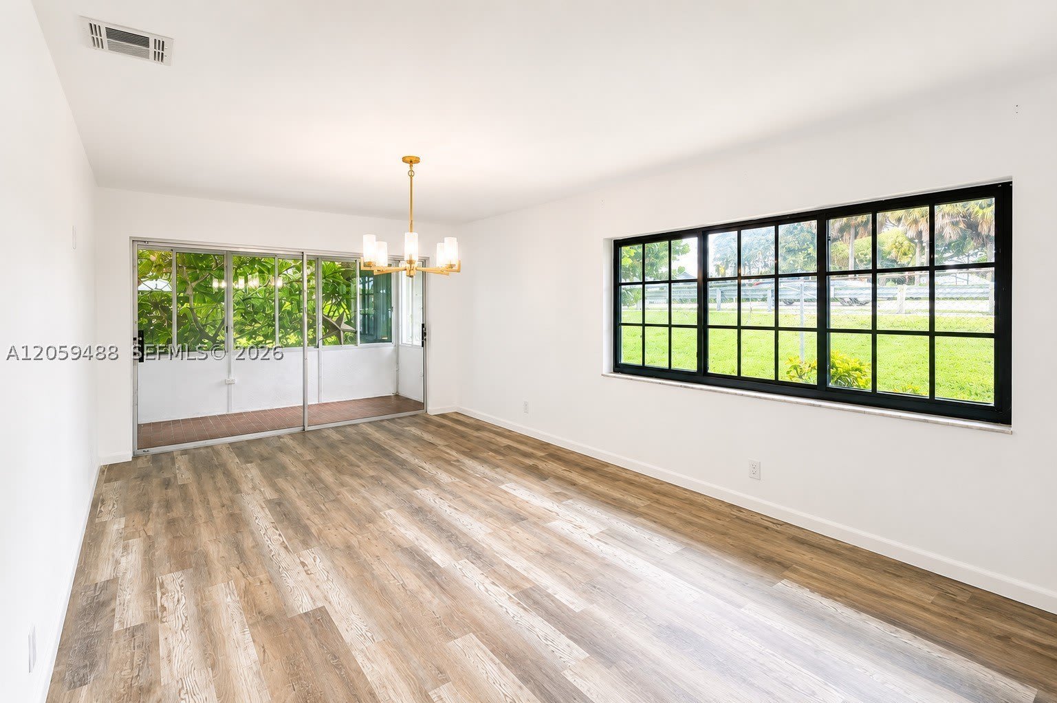 2401 NW 52nd St – photo 5