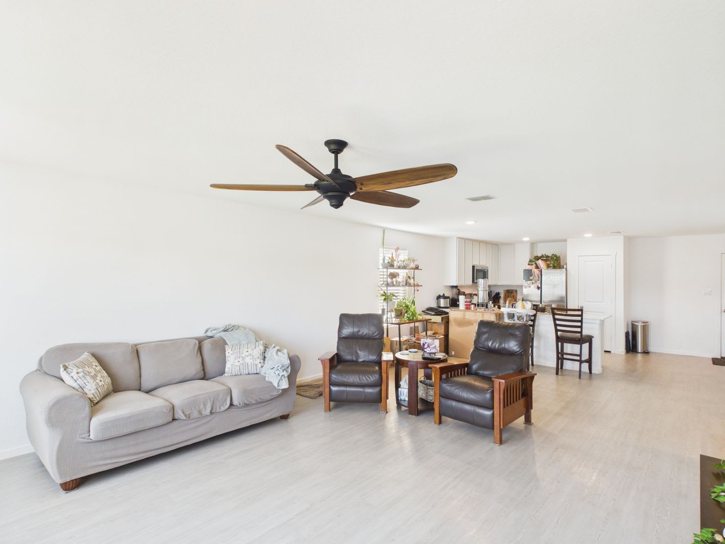 3-Bedroom Home with Updated Kitchen, Garage & Covered Porch – photo 5