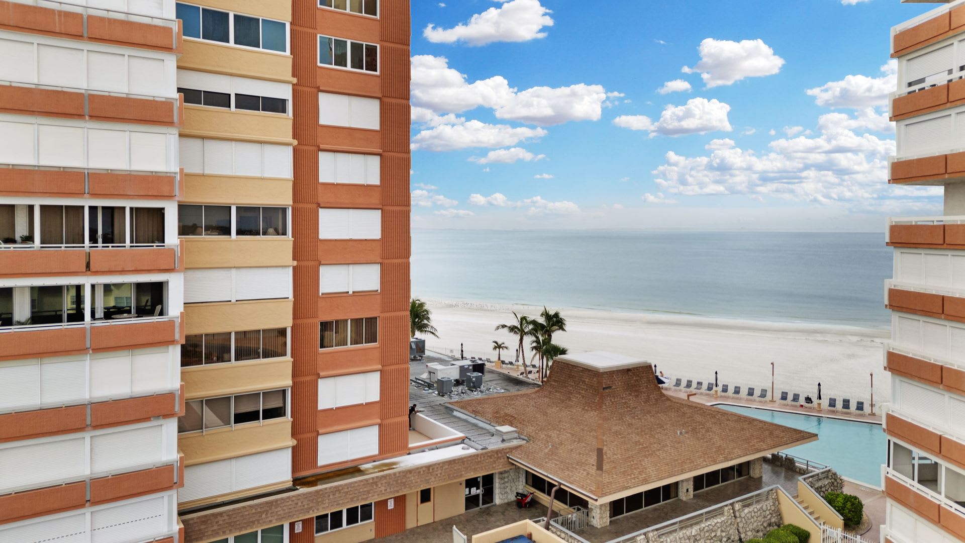 Spacious 2 Bedroom Waterfront Condo In Redington Shores Long Term Rental – photo 2