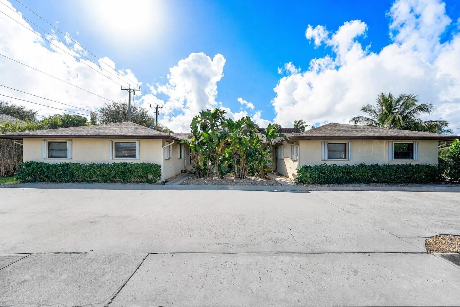500 NE 48th Street – photo 2