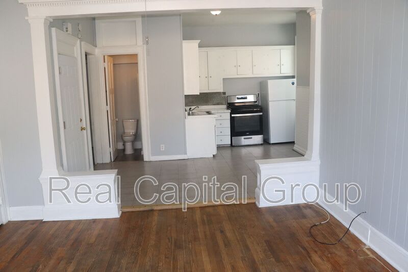 130 5th Ave – photo 5