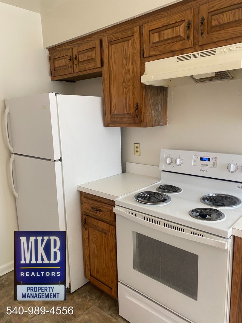 Salem Townhouse – photo 2