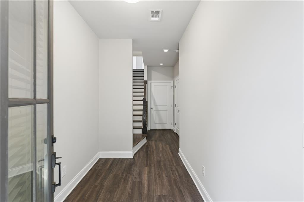 857 Constellation Drive – photo 4