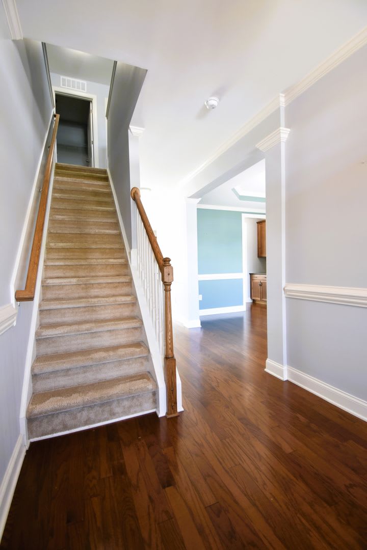 Coming Soon 4 Bedroom 3 Bathroom Small Dogs Allowed – photo 3