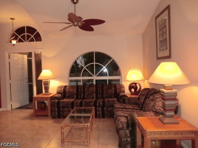 1000 SW 37th Street – photo 5