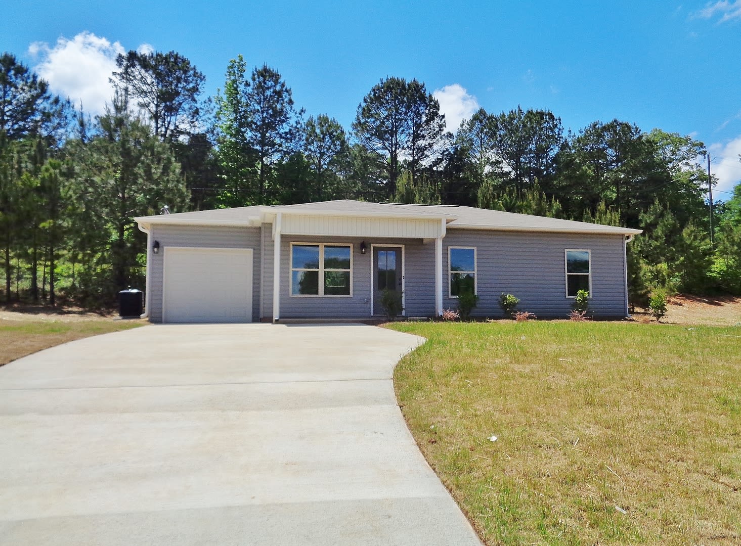 DEPOSIT PENDING! Home for Rent in Vance, Alabama!! COMING SOON! – photo 3