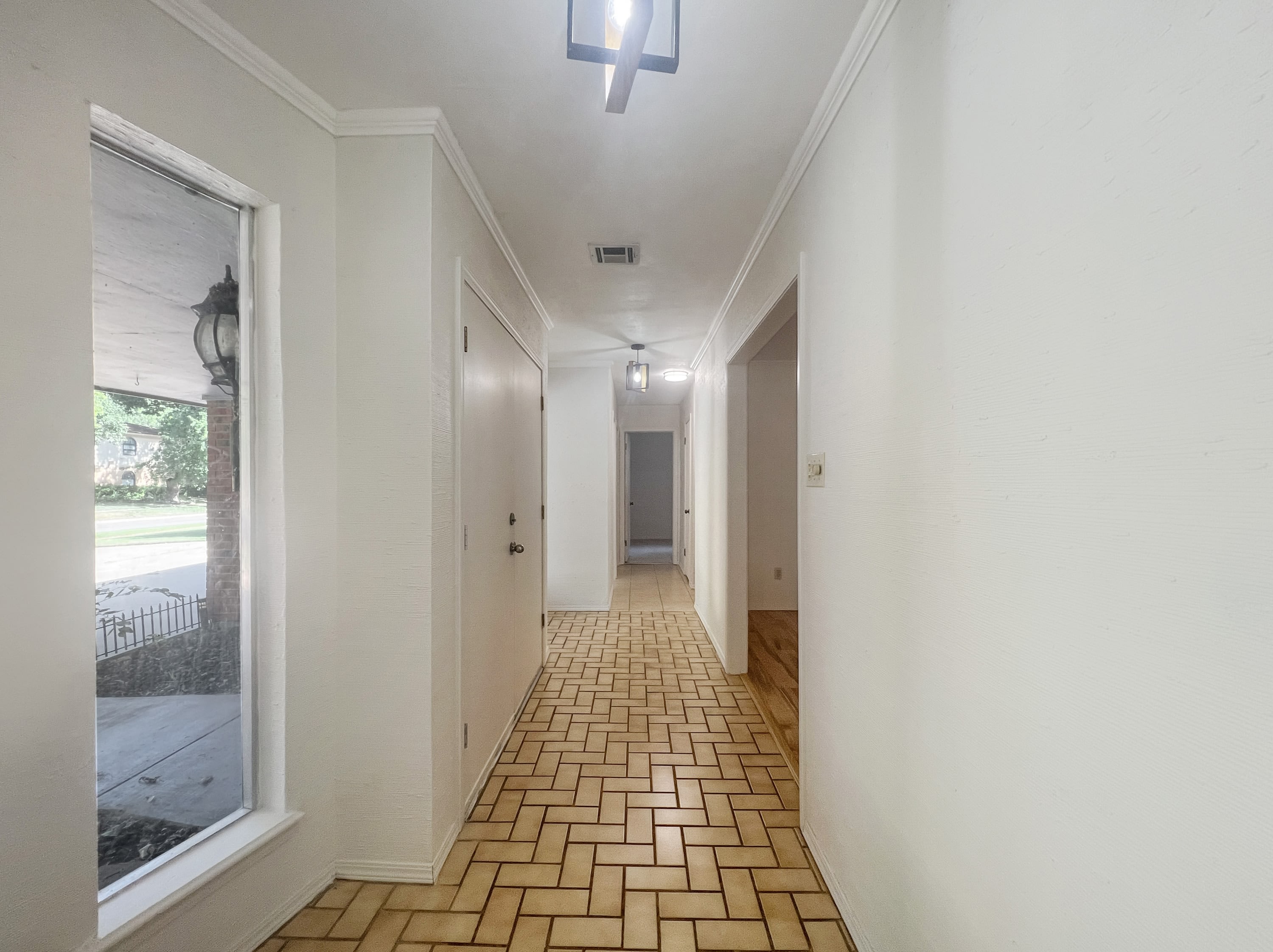 2604 Northeast Garden Lane – photo 3