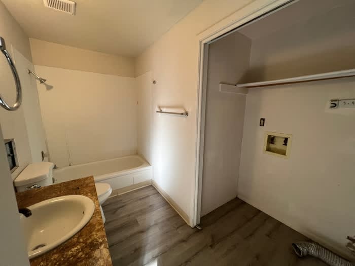 1898 North Allumbaugh Street – photo 4
