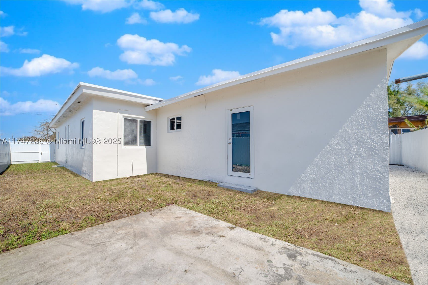 10272 SW 178th St – photo 2