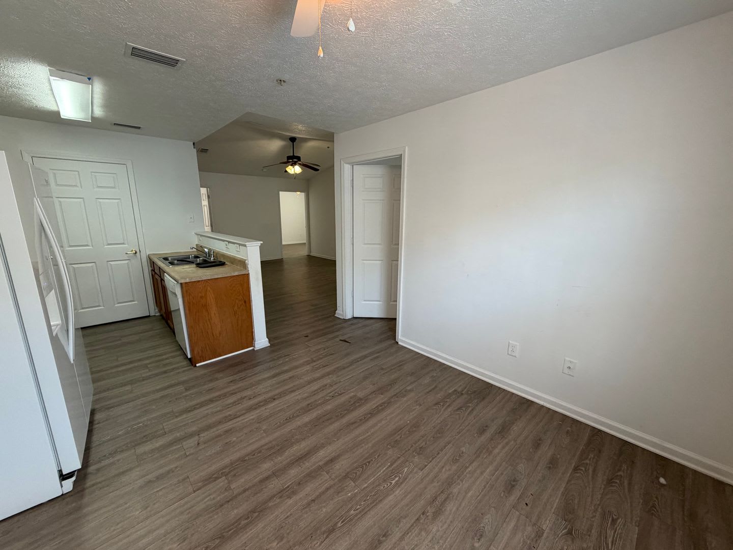 9123 Laird Street – photo 4