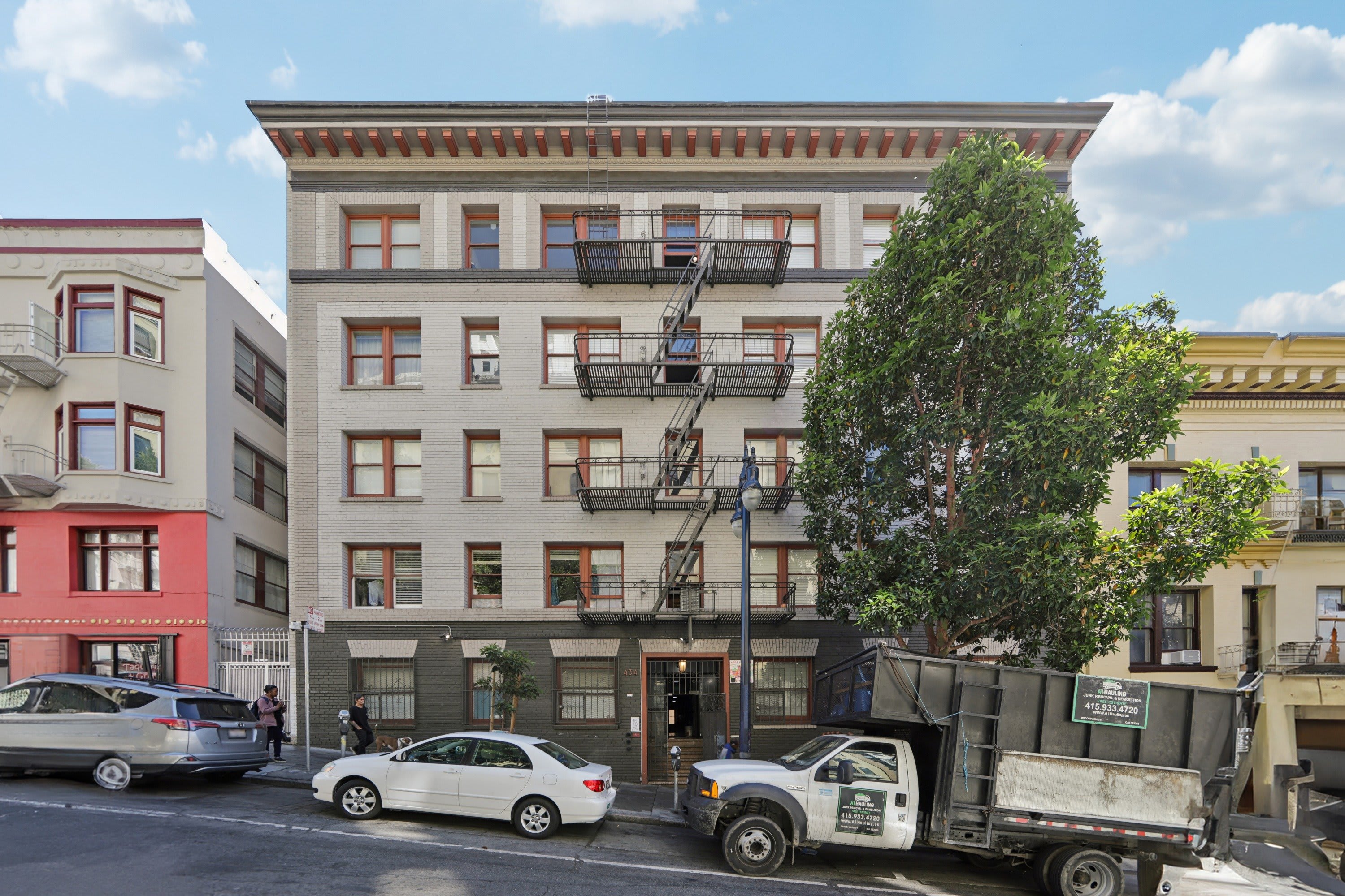 434 Leavenworth St – photo 5