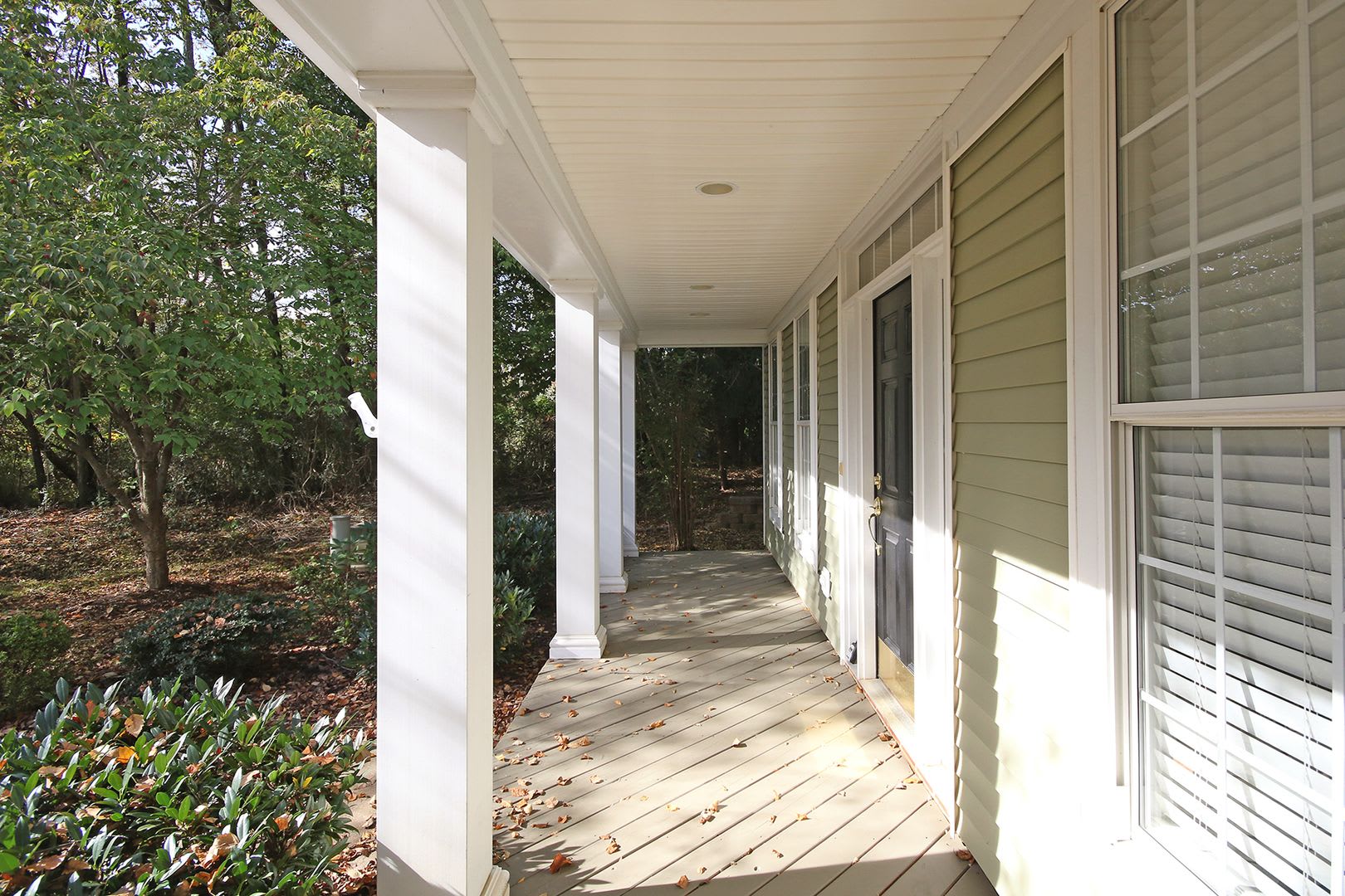Move-in Ready + Dog Friendly End-Unit Crozet Home – photo 3