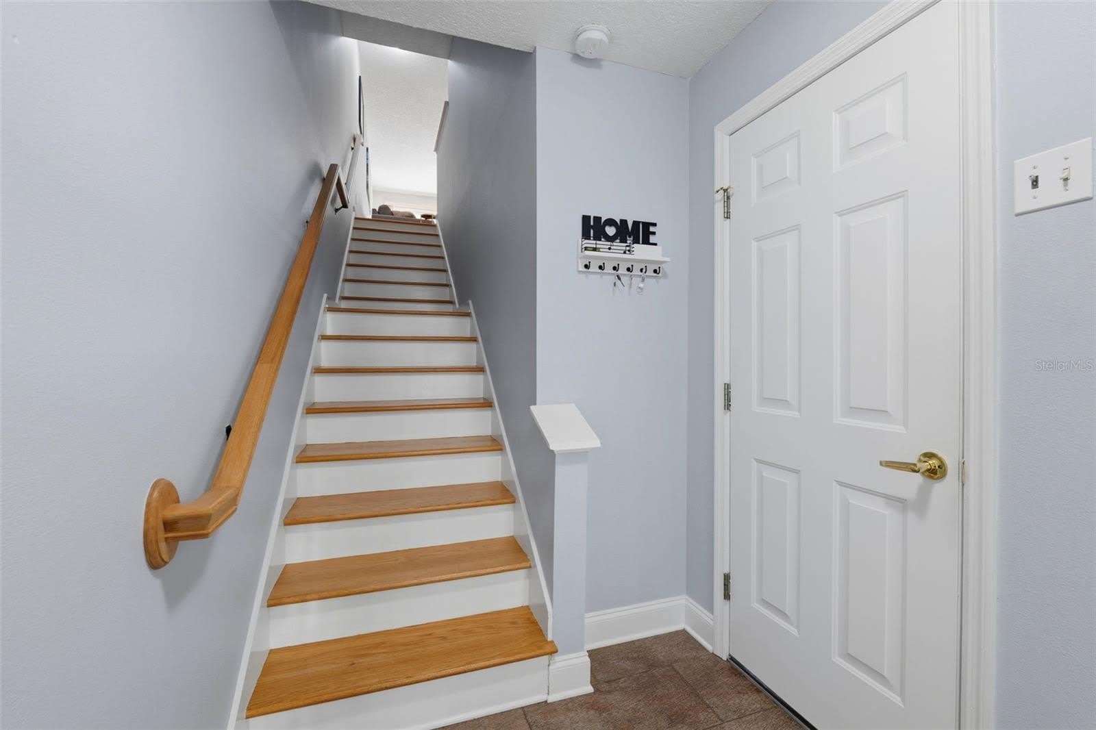 381 MADEIRA Circle – photo 4