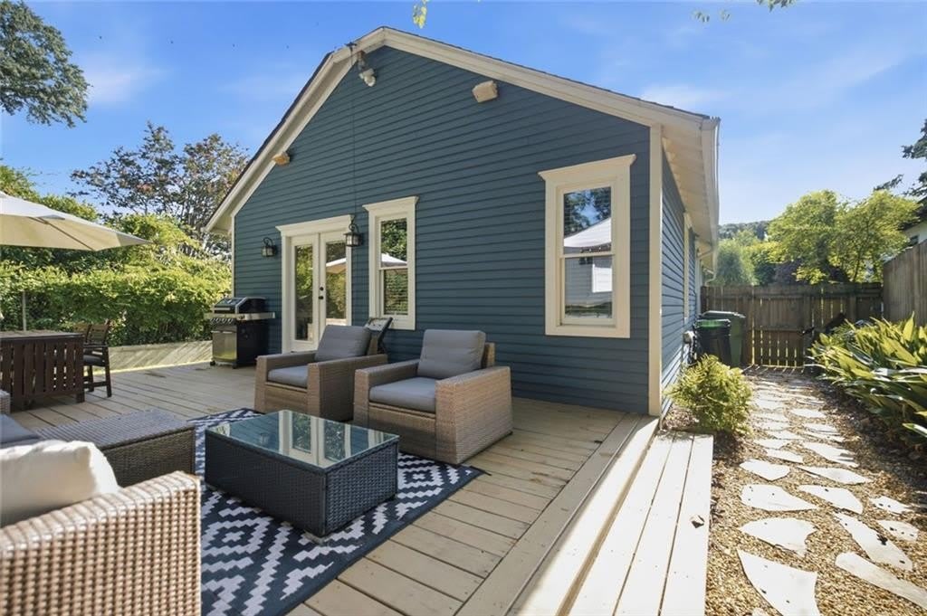 379 Patterson Avenue Se – photo 3