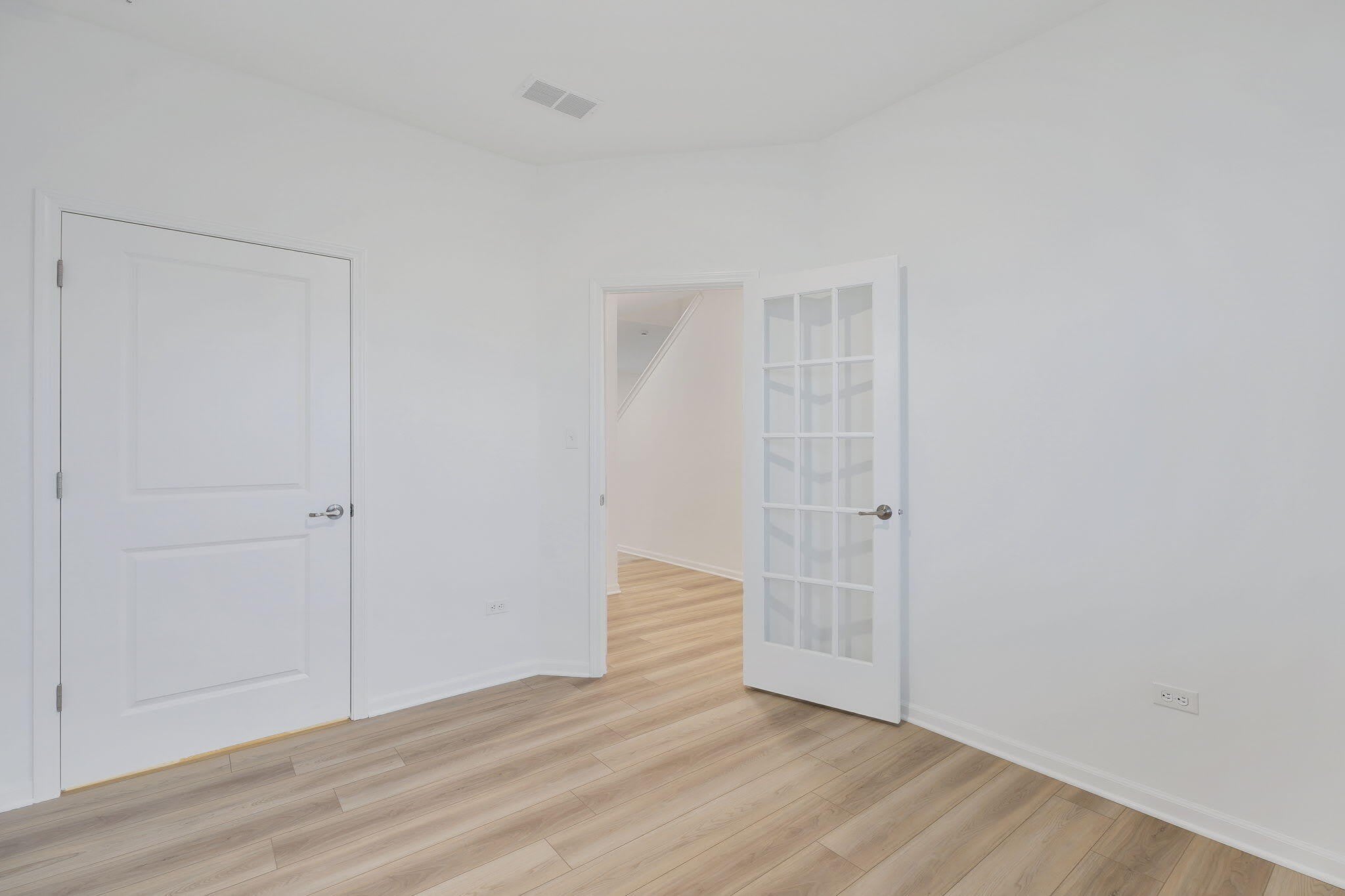 521 E 127th Place – photo 4