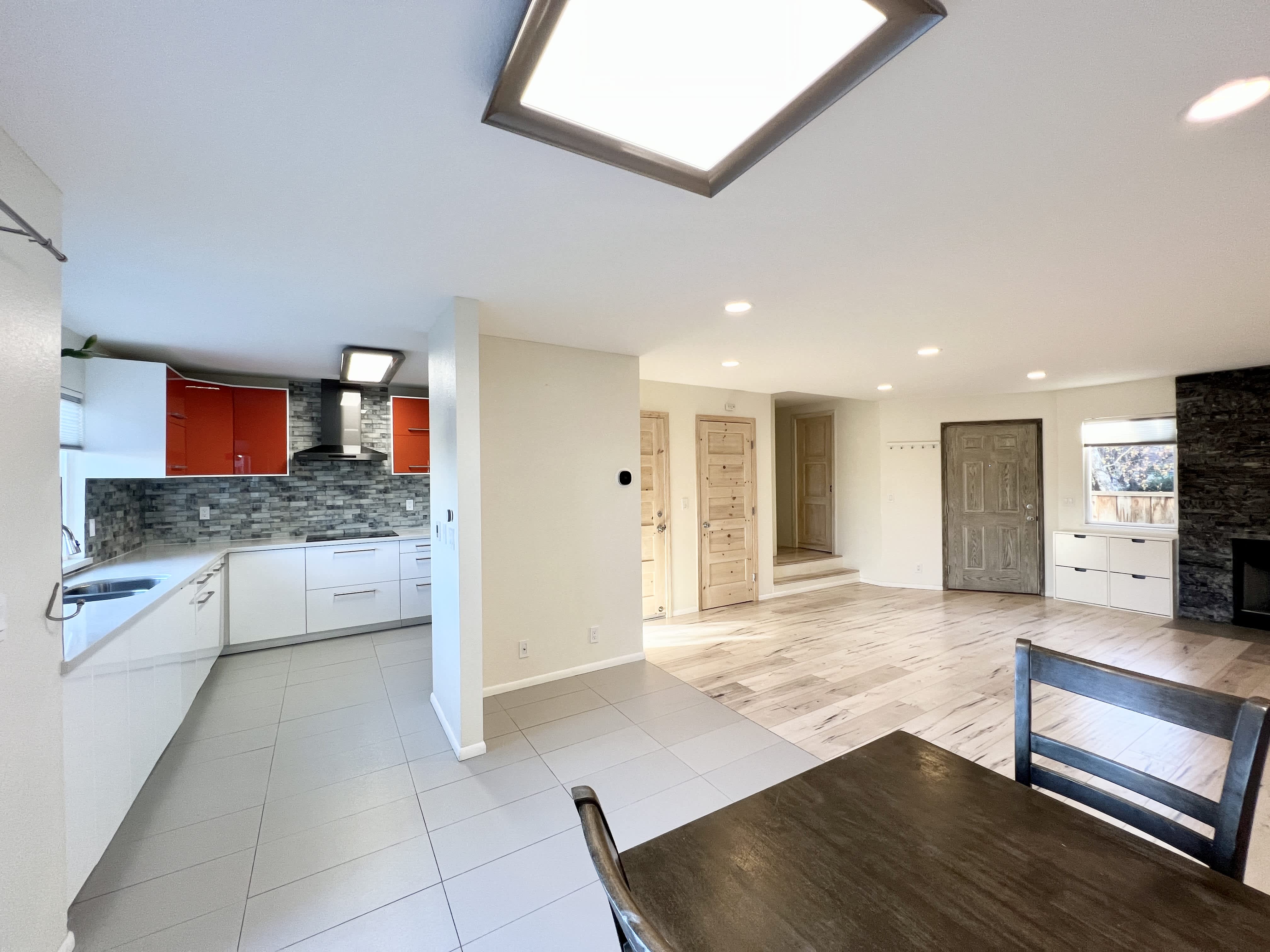 1186 Bird Ave – photo 3