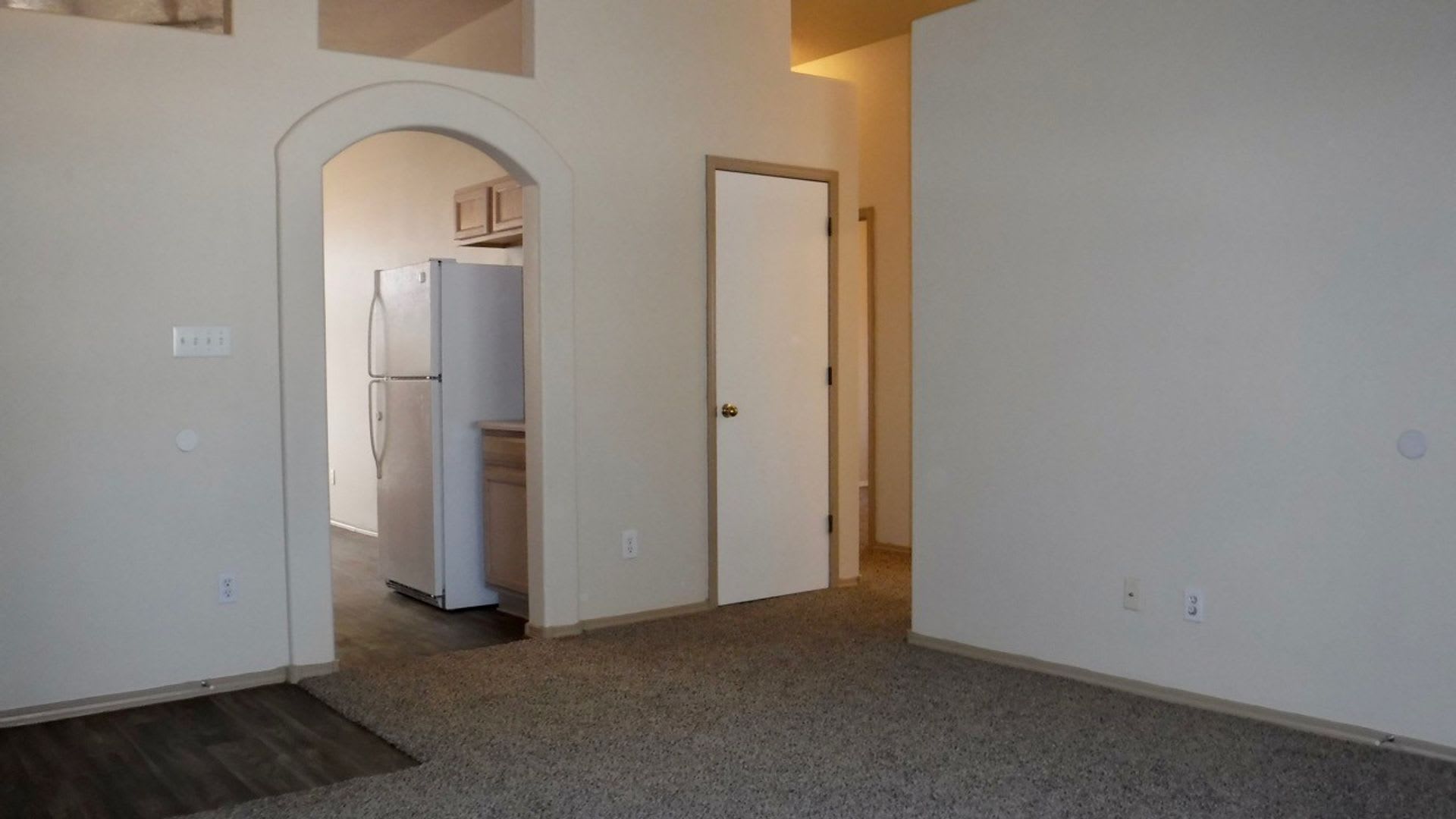 3 Bedroom Home Near Unser and McMahon NW – photo 4