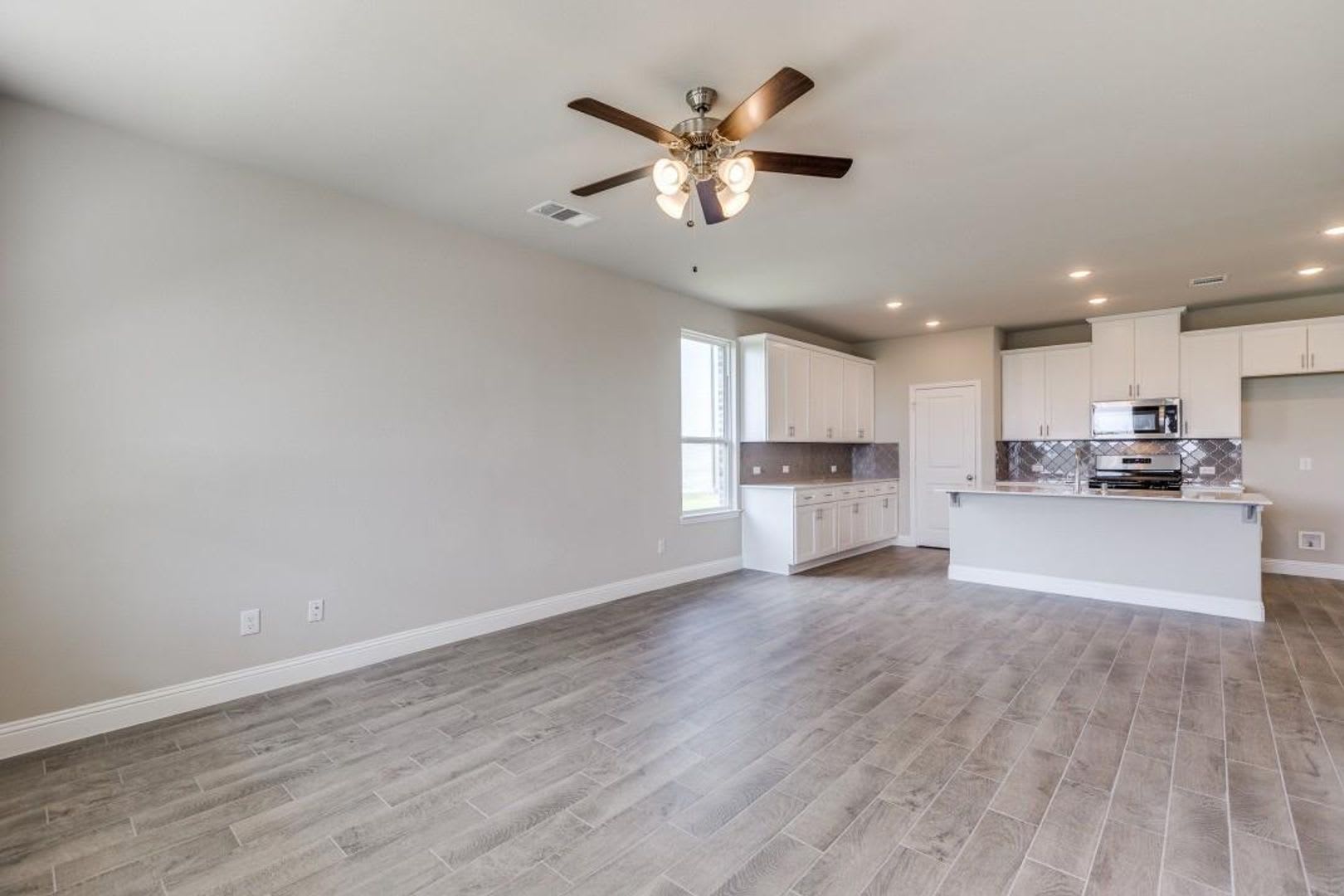 Energy Efficient Home Ready For Move In In The Master Planned Venetian Community Served By Mckinney Isd – photo 3