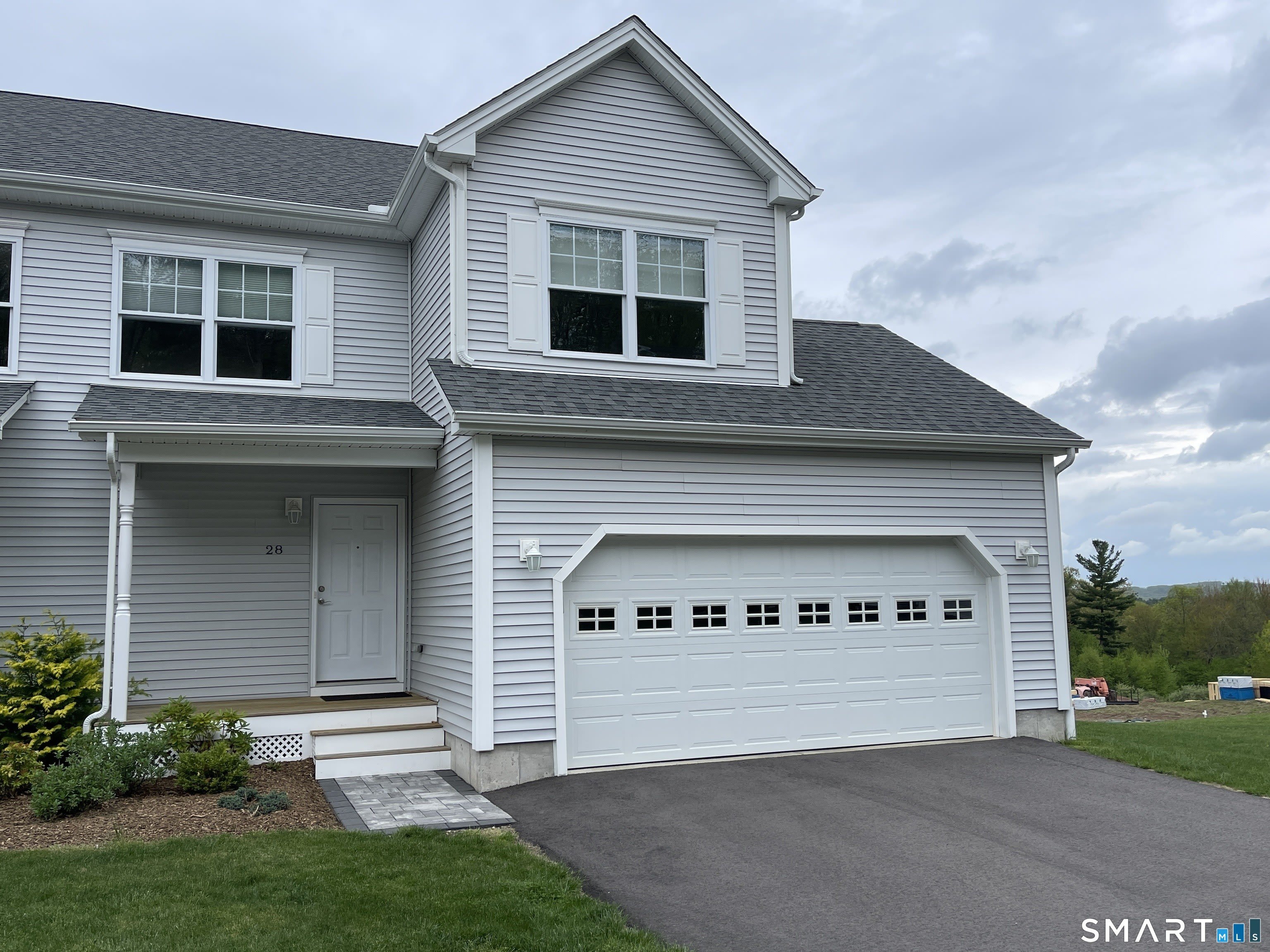 28 Woodside Drive – photo 1