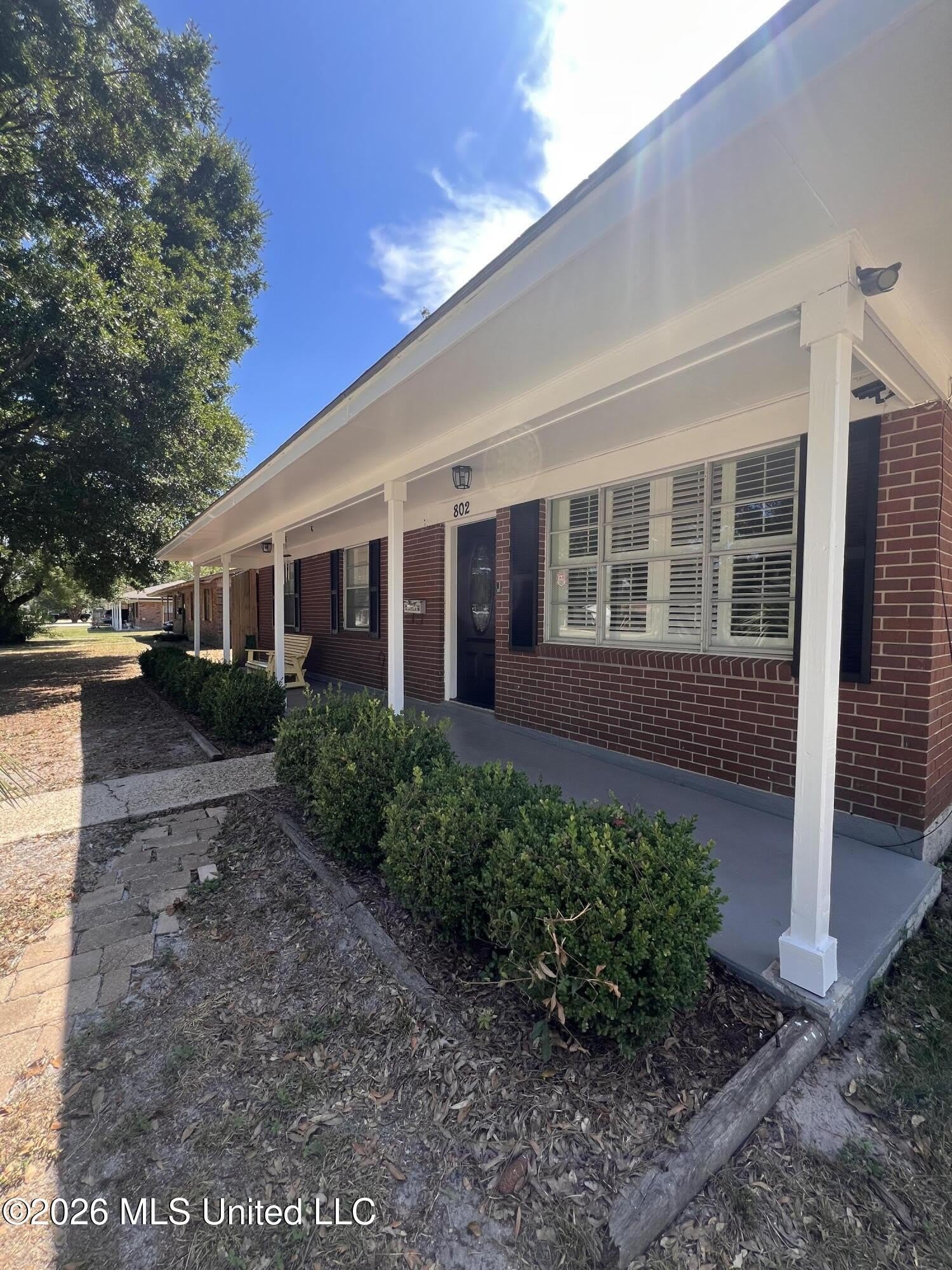 802 Augustine Drive – photo 2
