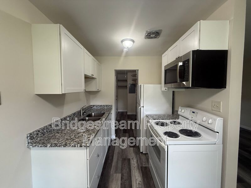 4352 Sunray Rd. – photo 2