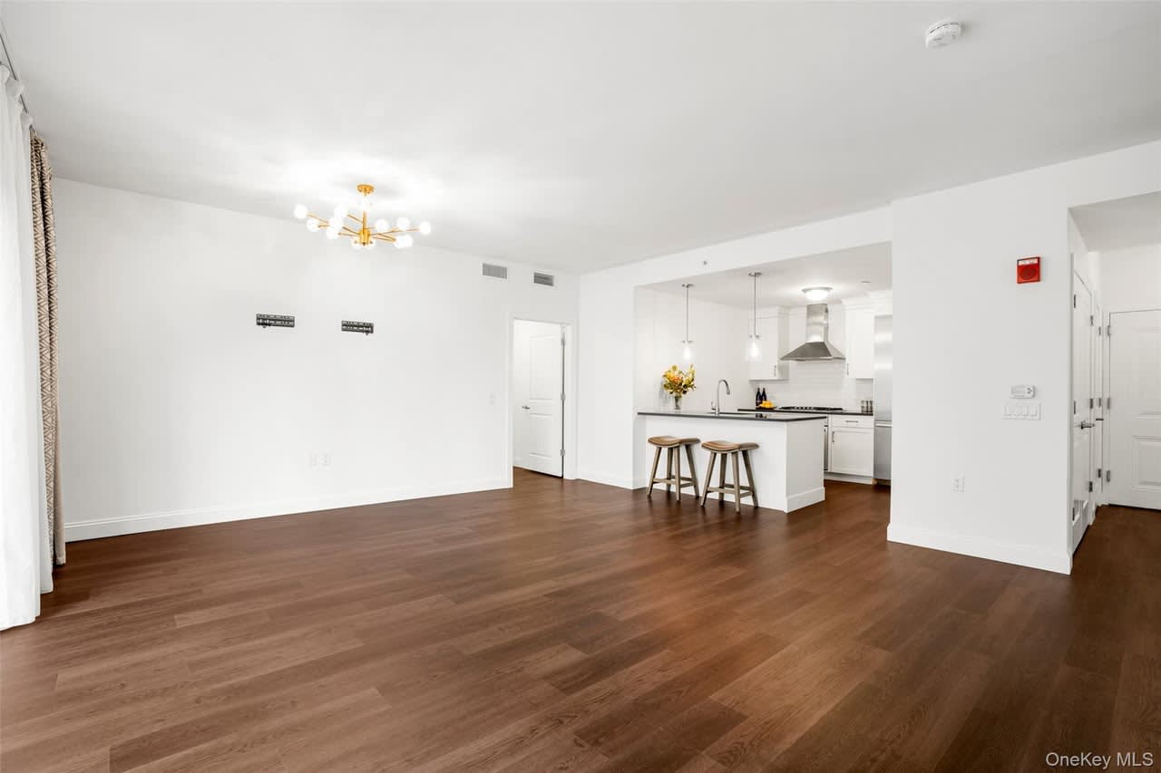 10 Byron Pl # FG577HG – photo 4