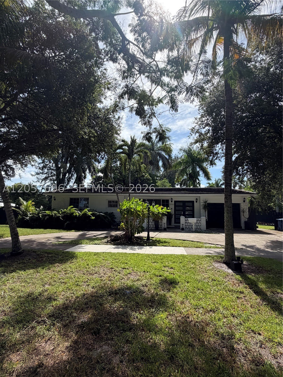 15700 N Miami Ave – photo 2